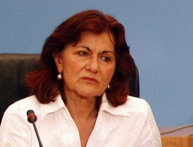 Η Θεανώ Φωτίου στηρίζει τα κινήματα που εμποδίζουν τους πλειστηριασμούς